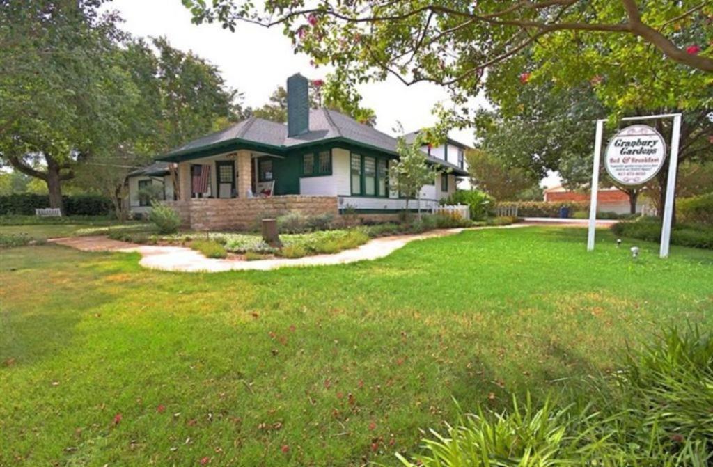 Granbury Gardens Bed And Breakfast Eksteriør billede